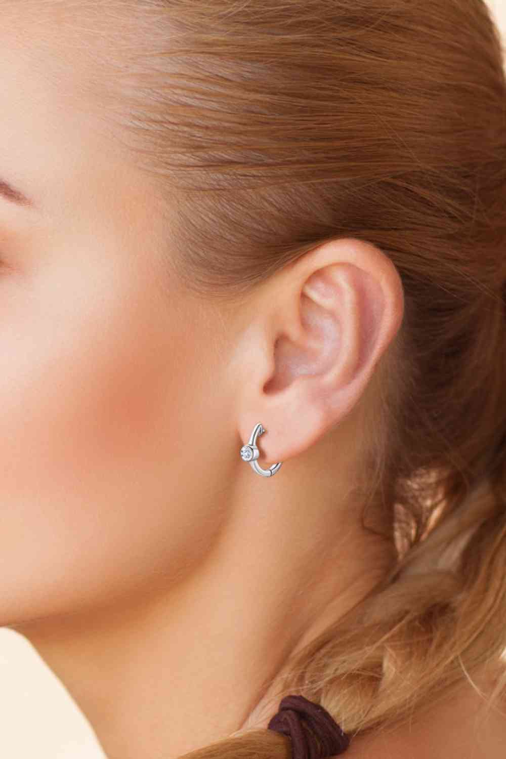 Hope 18k Gold-Plated Inlaid Moissanite Huggie Earrings