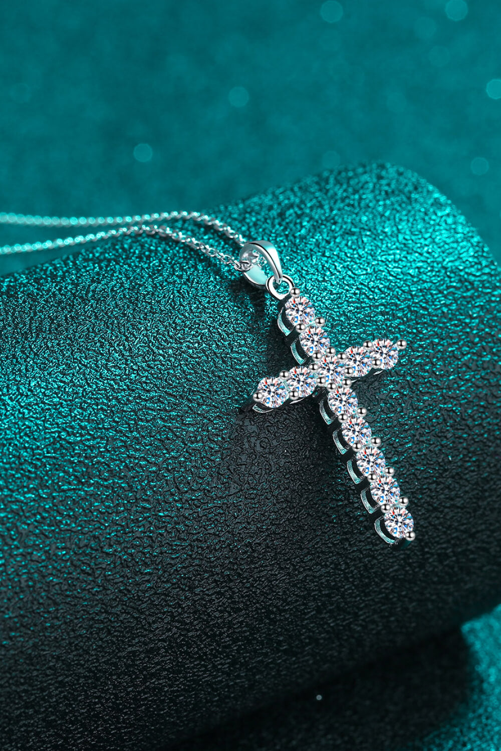 Moissanite Cross Pendant Chain Necklace - Sharon David's